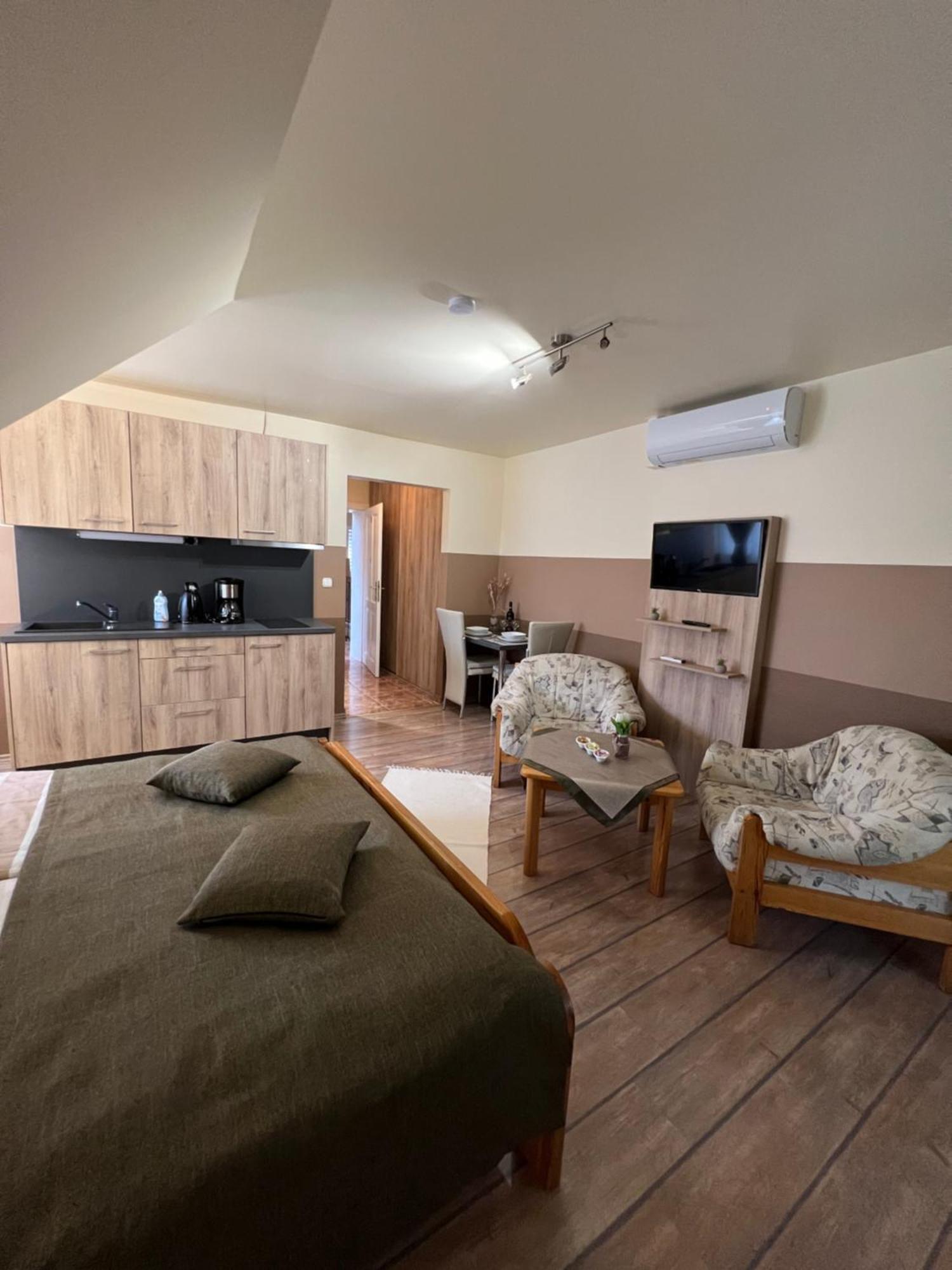 Appartamento Holler Vendeghaz Bük Esterno foto